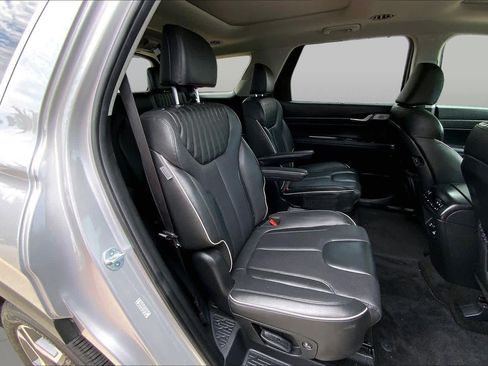 Used 2023 Hyundai Palisade Limited AWD/4WD image 20