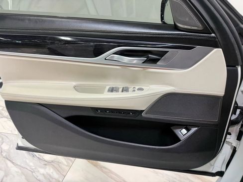 Used 2019 BMW 750i xDrive 750i xDrive w/ Executive Package image 10