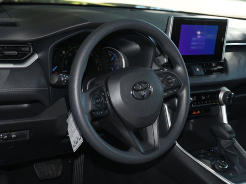 New 2025 Toyota RAV4 LE image 4