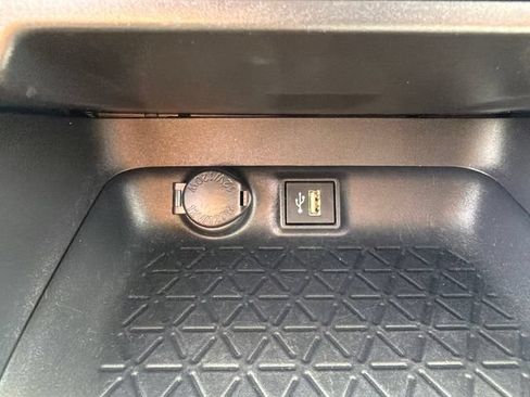 Certified 2025 Toyota RAV4 LE AWD/4WD image 36