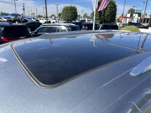 Used 2023 Cadillac XT6 Premium Luxury w/ Technology Package FWD image 11
