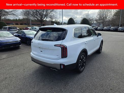 Used 2025 Kia Telluride AWD image 5