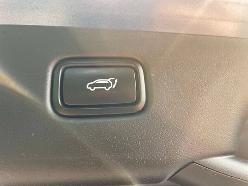 Certified 2023 Kia Niro Wind w/ Wind Preserve Package FWD image 19