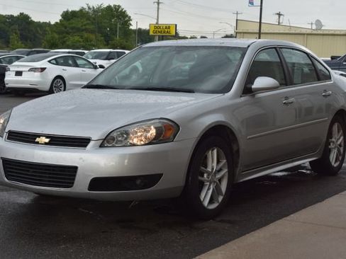 Used 2014 Chevrolet Impala LTZ FWD image 16