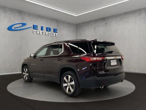 Used 2020 Chevrolet Traverse LT w/ LT Premium Package AWD/4WD image 13