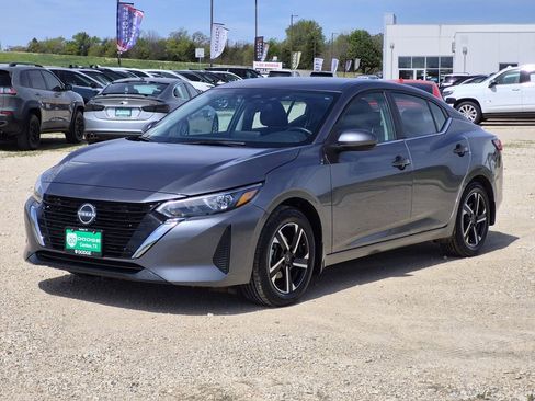 Used 2024 Nissan Sentra SV w/ All-Weather Package image 4