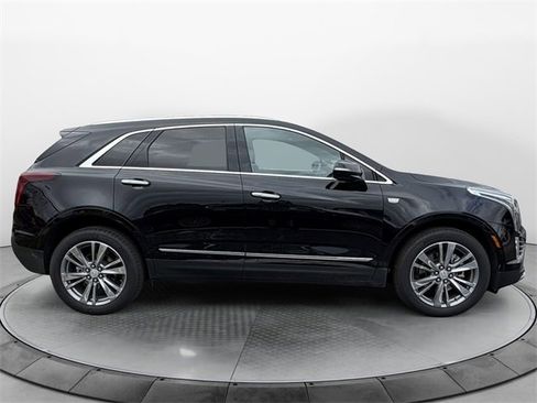 Certified 2025 Cadillac XT5 Premium Luxury image 1