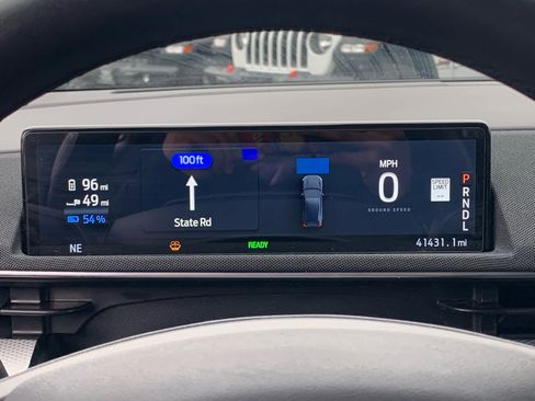 Used 2021 Ford Mustang Mach-E Select image 17