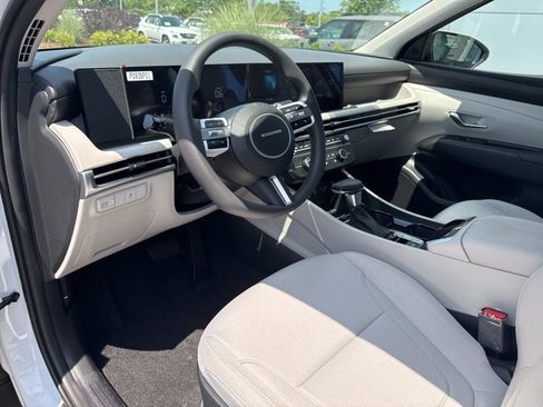 New 2025 Hyundai Tucson SE image 20