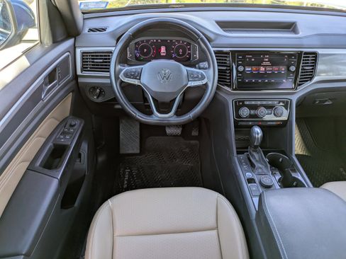 Used 2020 Volkswagen Atlas Cross Sport SEL image 12