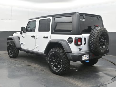 Used 2023 Jeep Wrangler Unlimited w/ 8.4" Radio Group AWD/4WD image 8