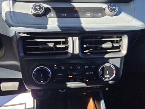 Used 2024 Ford Maverick Lariat image 20