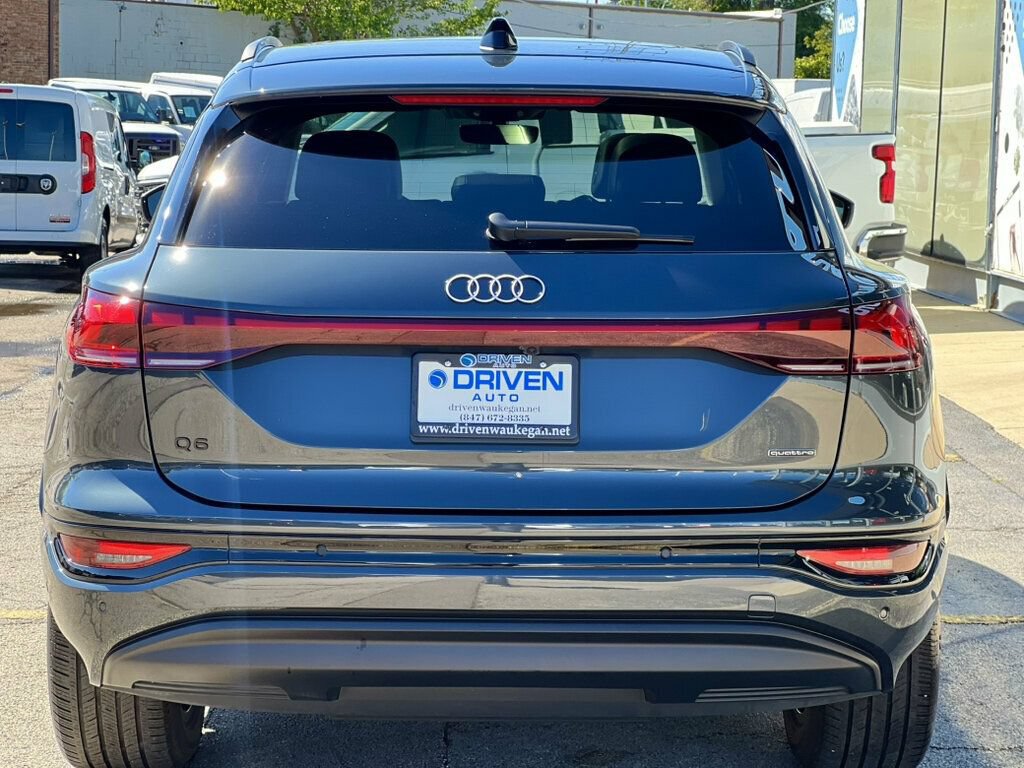 Used 2025 Audi Q6 e-tron Premium w/ Convenience Package AWD/4WD image 31