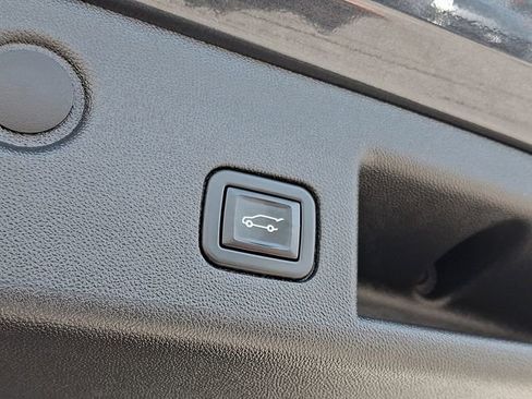 Certified 2023 Chevrolet Equinox LT AWD/4WD image 29