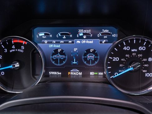 Used 2021 Ford F250 Platinum AWD/4WD image 33