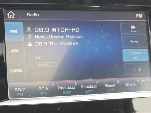 Used 2022 Subaru Crosstrek 2.0i Premium w/ Moonroof Package image 6