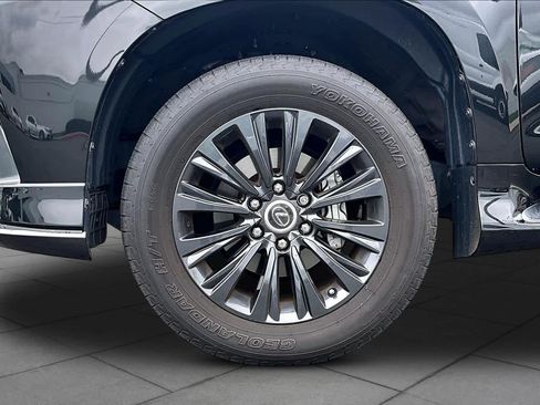 Used 2022 Lexus GX 460 Premium w/ Accessory Package AWD/4WD image 11