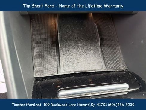 Used 2023 Volvo XC40 B5 Plus w/ Protection Package Premier image 12