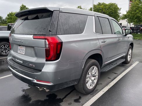 Used 2025 GMC Yukon Denali image 2