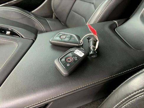 Used 2022 Chevrolet Corvette Stingray Coupe w/ 1LT image 13