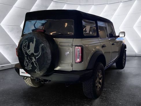 Used 2024 Ford Bronco Badlands image 4