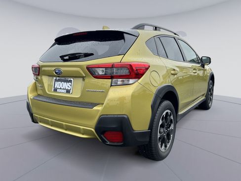 Used 2022 Subaru Crosstrek 2.0i Premium w/ Moonroof Package AWD/4WD image 16