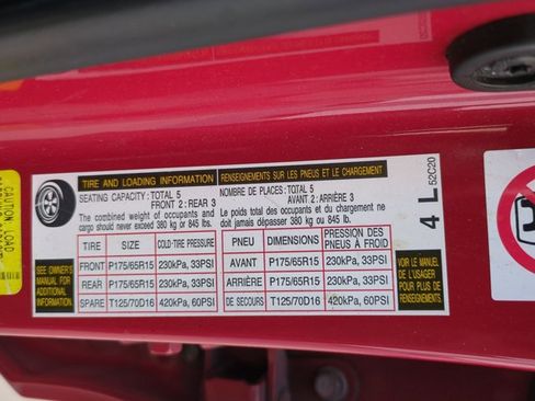 Used 2014 Toyota Yaris L image 14