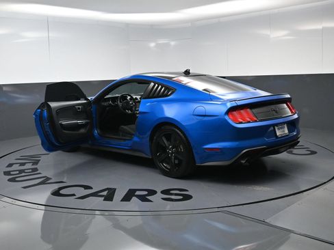 Used 2021 Ford Mustang Coupe w/ Equipment Group 101A RWD image 28