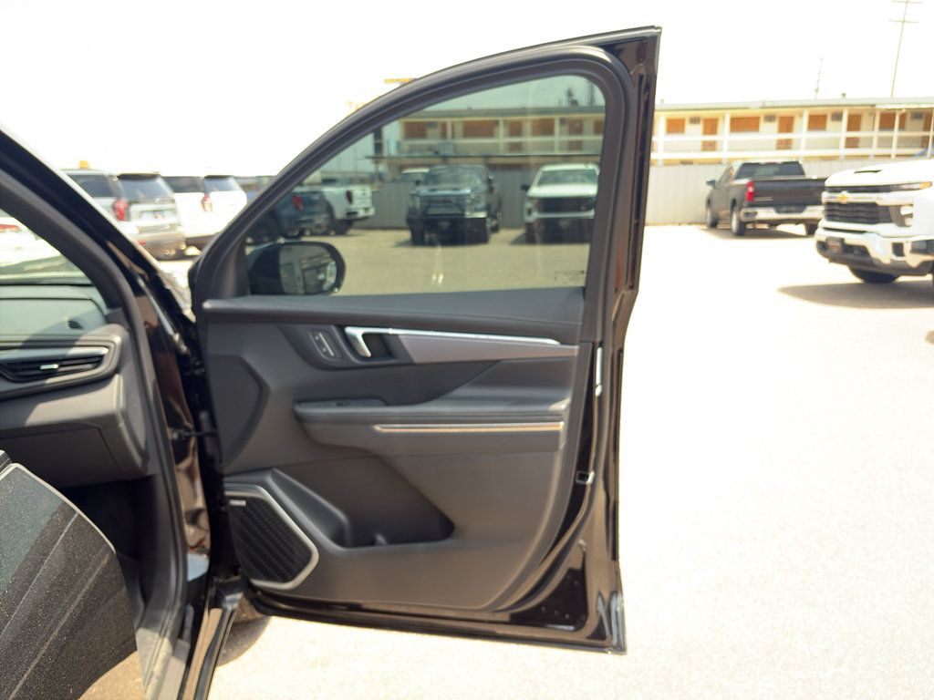 Used 2025 Buick Enclave Sport Touring FWD image 20