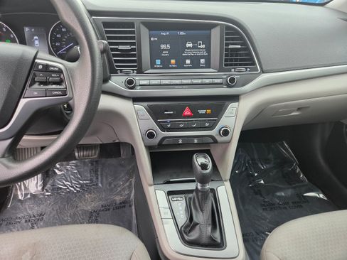 Used 2018 Hyundai Elantra SEL w/ Cargo Package FWD image 7