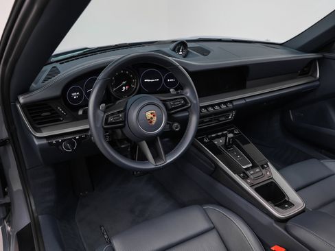 Used 2023 Porsche 911 Targa 4S image 4