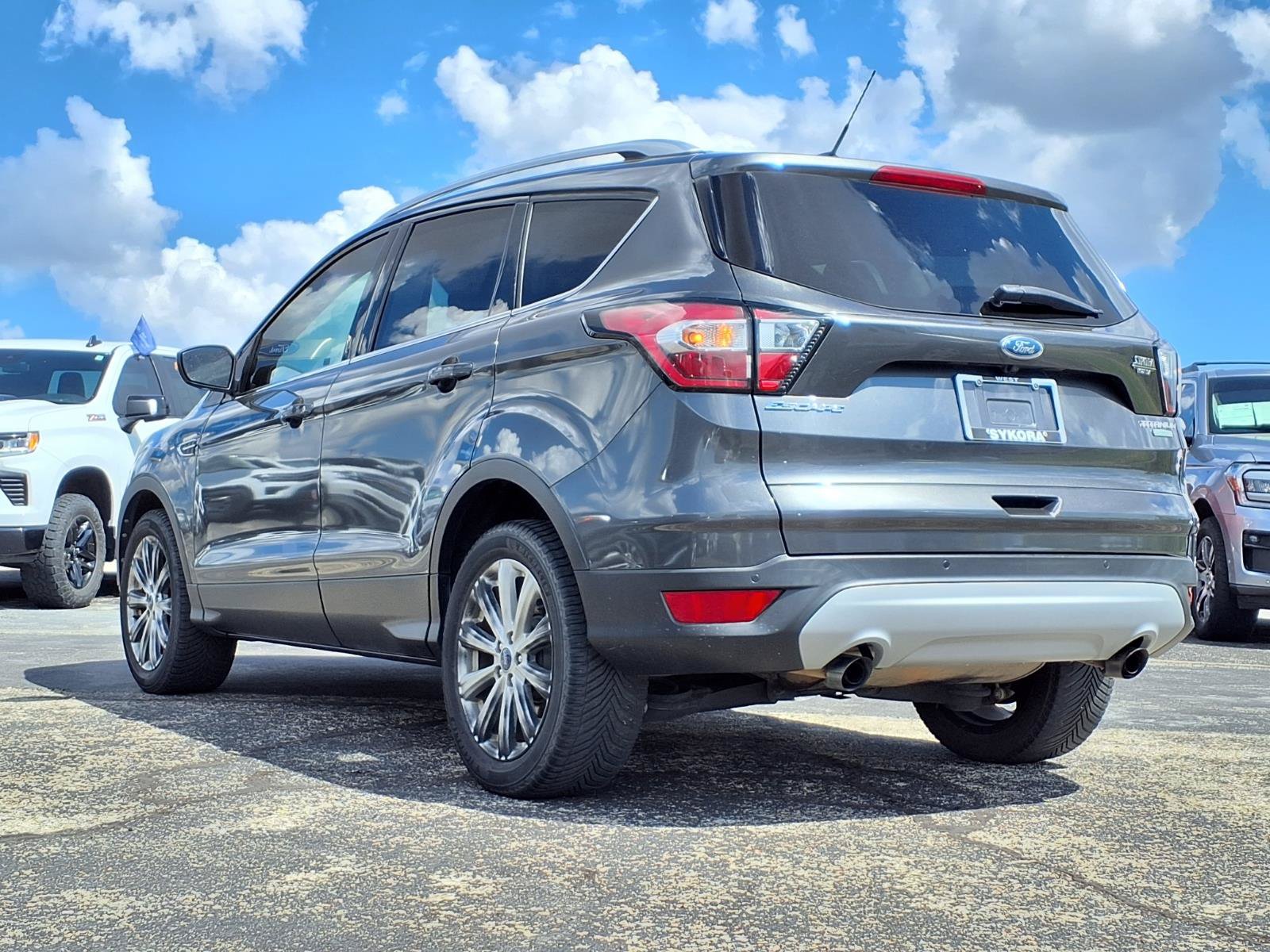 Used 2017 Ford Escape Titanium FWD image 7
