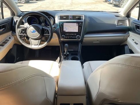Used 2019 Subaru Outback 2.5i Limited AWD/4WD image 22
