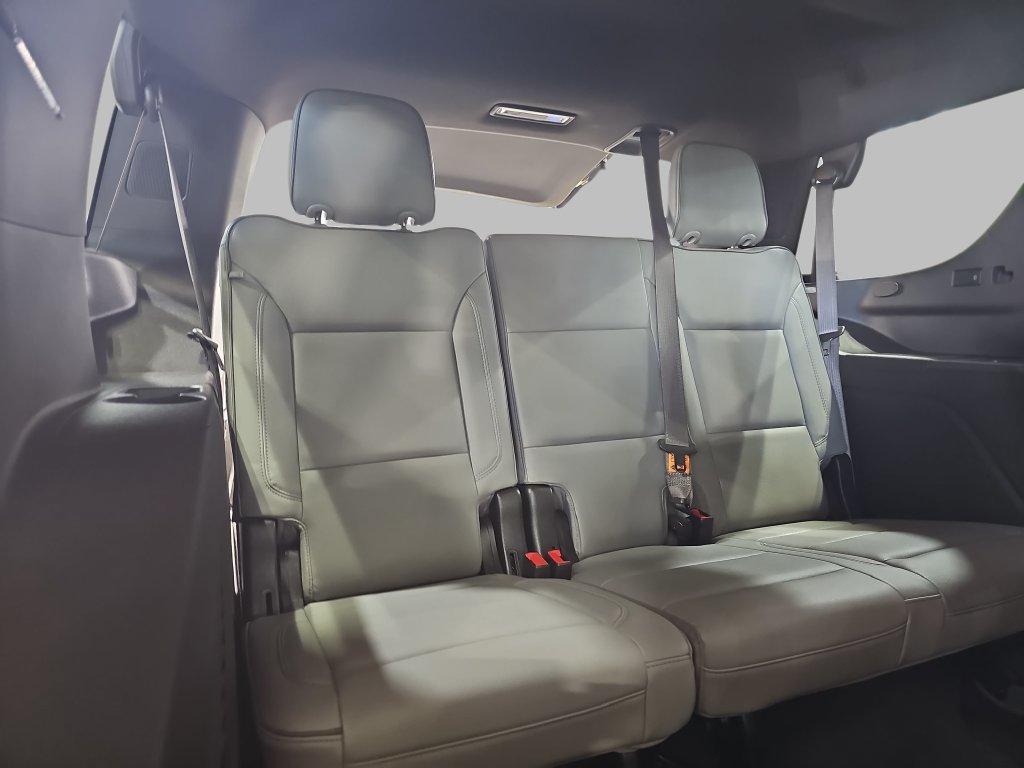 Used 2021 GMC Yukon SLT w/ SLT Premium Package AWD/4WD image 15