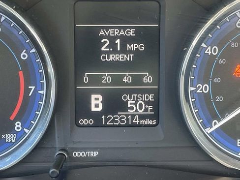 Used 2018 Toyota Corolla L image 29