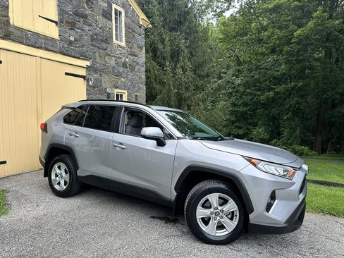 Used 2020 Toyota RAV4 XLE w/ Convenience Package AWD/4WD image 85