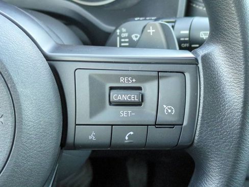 Used 2023 Nissan Rogue S image 24