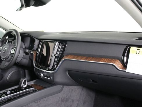 New 2026 Volvo V60 B5 Cross Country Plus w/ Climate Package AWD/4WD image 9