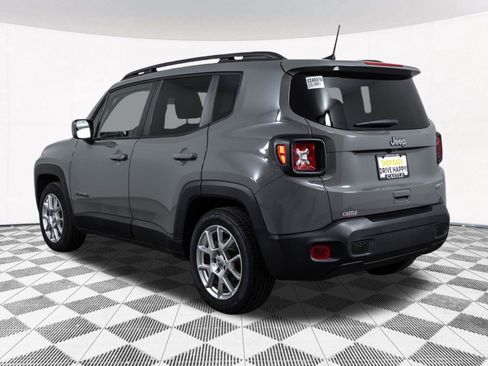 Used 2020 Jeep Renegade Latitude FWD image 14