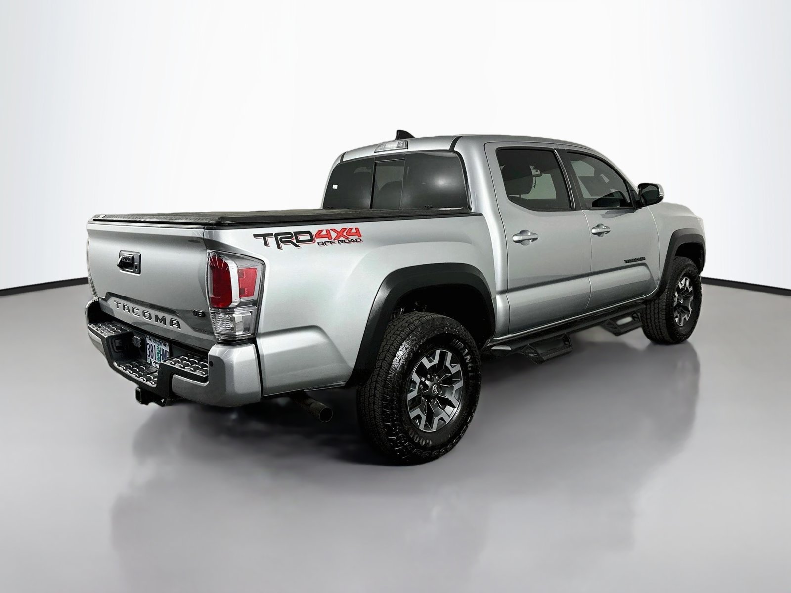 Used 2022 Toyota Tacoma TRD Off-Road w/ Technology Package AWD/4WD image 7