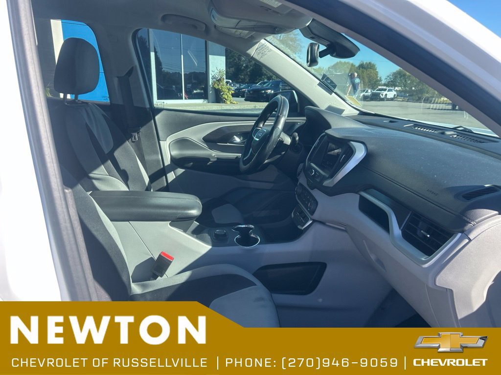 Used 2024 GMC Terrain SLE FWD image 8