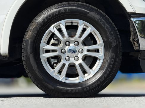 Used 2015 Ford F150 Lariat w/ Equipment Group 501A Mid RWD image 21