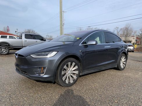 Used 2019 Tesla Model X Long Range AWD/4WD image 3