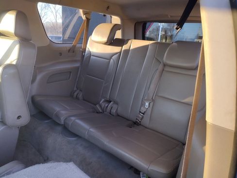 Used 2016 Chevrolet Suburban LTZ image 10