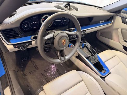 Certified 2023 Porsche 911 Targa 4S AWD/4WD image 4