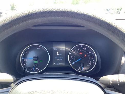 Used 2022 Toyota RAV4 XLE AWD/4WD image 14