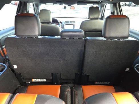 Certified 2019 Ford Explorer XLT w/ Equipment Group 202A image 11