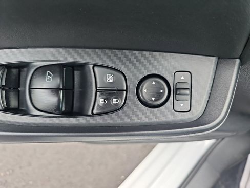Used 2025 Nissan Sentra S FWD image 29