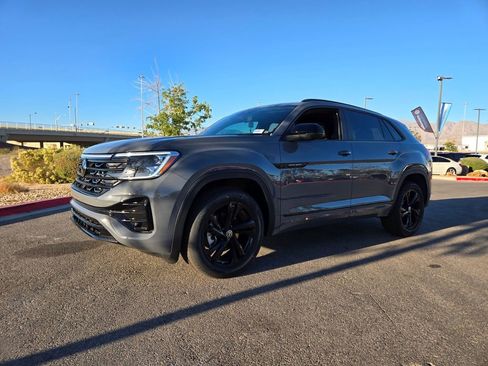 New 2026 Volkswagen Atlas Cross Sport SEL R-Line AWD/4WD image 2