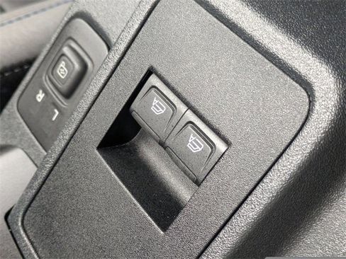 Used 2023 Ford Bronco Black Diamond image 21